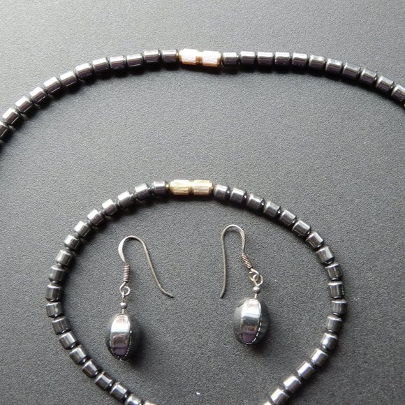 Black Freshwater Cultured Pearl Set - Picture 4 of 9